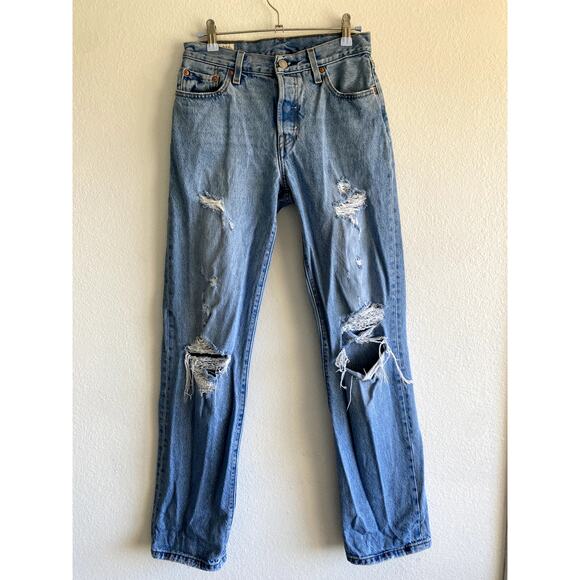Levi's 25 x 32 blue Distressed mid rise jeans - Picture 3 of 8